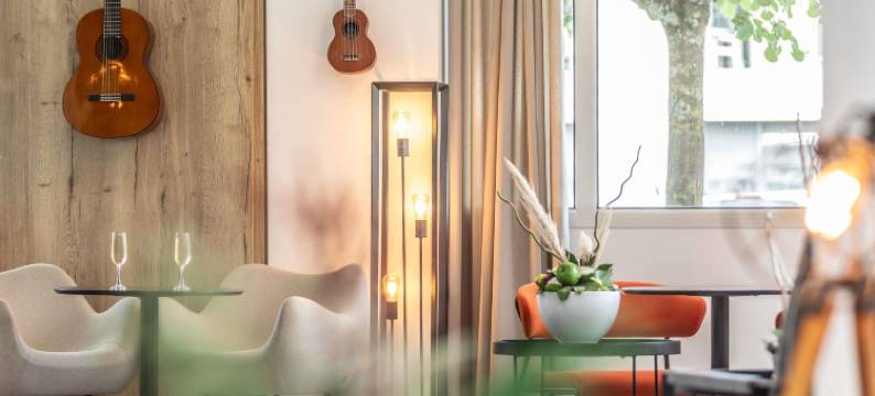 宜必思西布勒圣让德吕兹酒店(Ibis Ciboure Saint-Jean-De-Luz)图片