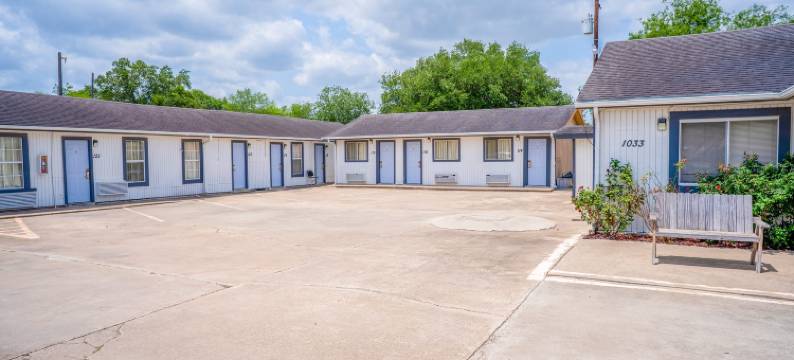 OYO 经济型旅馆法尔弗里亚斯281号公路(OYO Budget Inn Falfurrias Hwy 281)图片