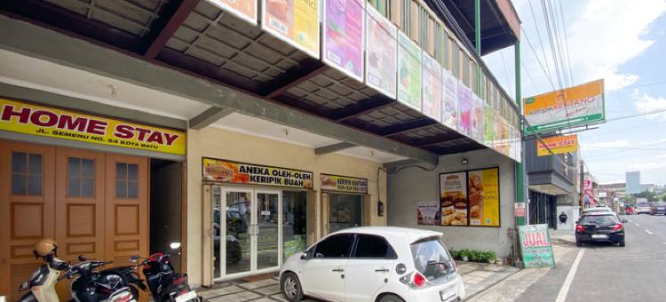 林巴库RedPartner巴图阿隆阿隆广场伊斯兰教法民宿(Rimbaku Homestay Syariah near Alun Alun Batu RedPartner)图片