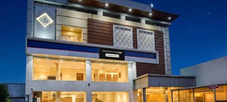 Townhouse Oak Silver City Chowk Formerly HW Residency图片