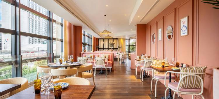 巴黎拉德芳斯万丽酒店(Renaissance Paris la Defense Hotel)图片