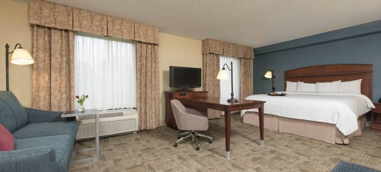 诺尔玛布卢明顿欢朋套房酒店(Hampton Inn & Suites Bloomington-Normal)图片