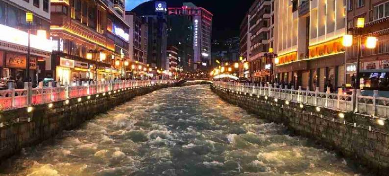 卡萨霍尔文化主题酒店(溜溜城店)图片