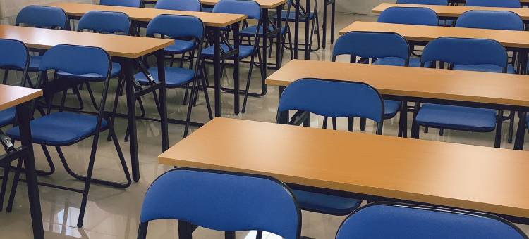 怡莱酒店(盖州火车站兴隆大家庭店)图片