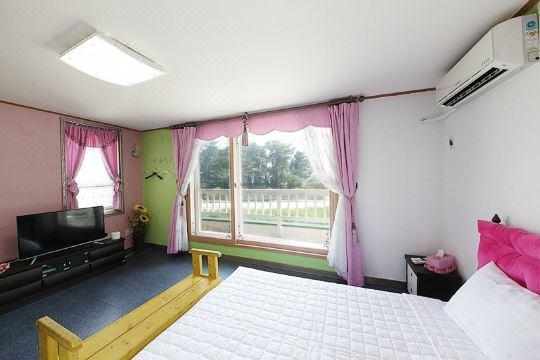 Gangneung Maison de RoseHotel Overview