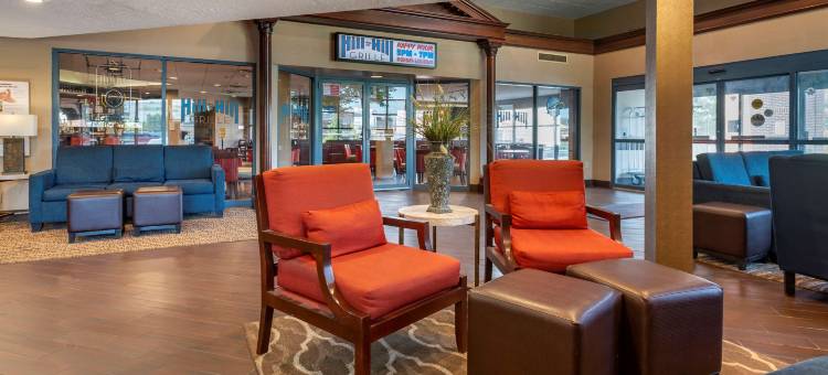 伯利恒舒适套房酒店-近利哈伊大学和LVI机场(Comfort Suites Bethlehem Near Lehigh University and LVI Airport)图片