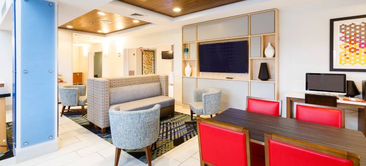 智选假日套房酒店谢尔比维尔(Holiday Inn Express & Suites Shelbyville)图片