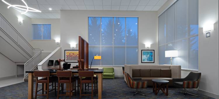 西雅图-西塔克机场智选假日套房酒店(Holiday Inn Express & Suites Seattle-Sea-Tac Airport)图片