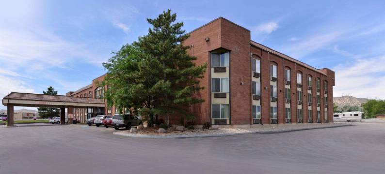 弗纳尔凯艺酒店-近美国国立恐龙公园(Quality Inn Vernal Near Dinosaur National Monument)图片