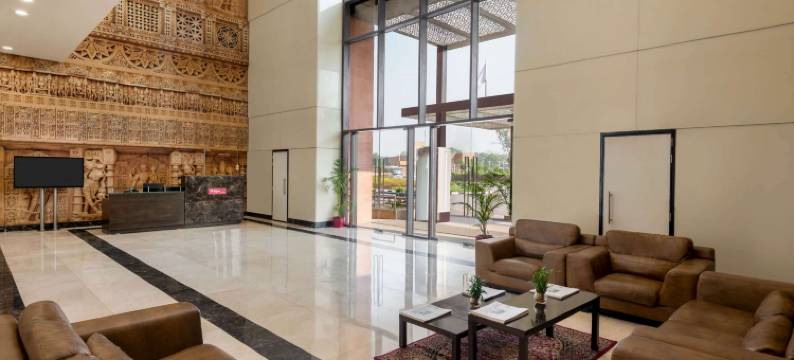 温德姆华美达安可统一雕像酒店(Ramada Encore by Wyndham Statue of Unity)图片