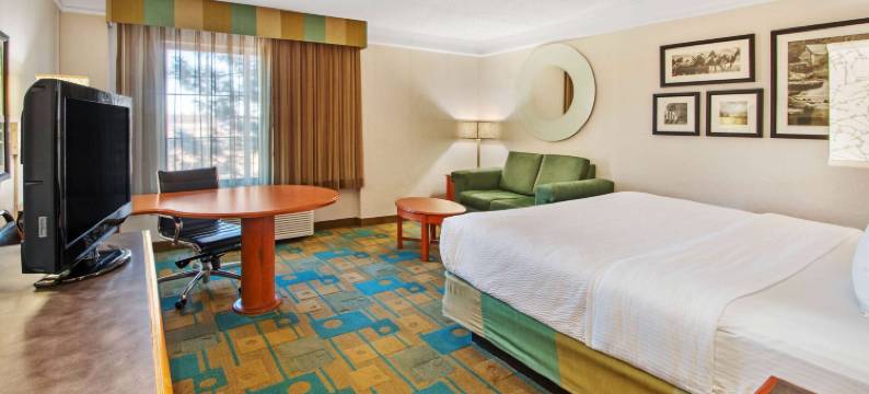 阿尔伯克基西拉昆塔温德姆套房酒店(La Quinta Inn & Suites by Wyndham Albuquerque West)图片