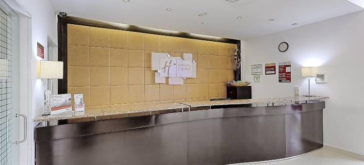 Holiday Inn Express 比亚埃尔莫萨塔巴斯科2000(Holiday Inn Express Villahermosa Tabasco 2000)图片