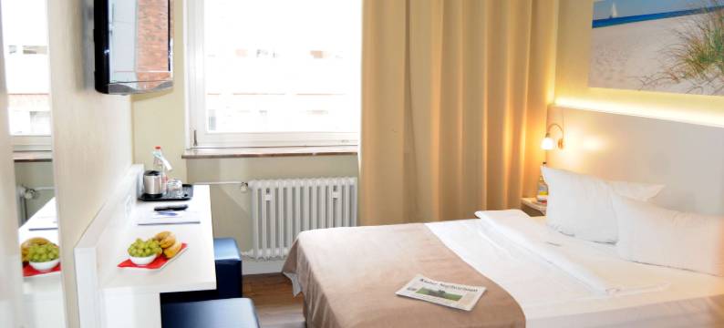 基尔基尔城堡酒店-普瑞米尔经典(Hotel am Kieler Schloss Kiel by Premiere Classe)图片