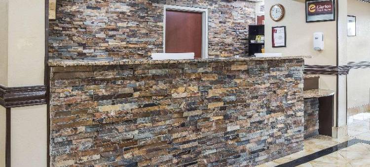 克拉丽奥酒店及套房-机场(Clarion Inn and Suites Airport)图片