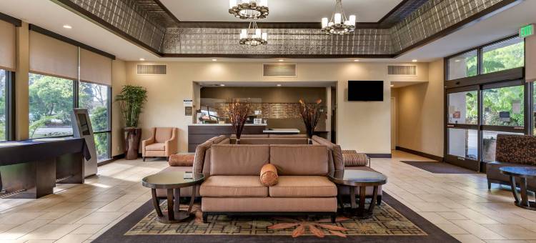 花园宫殿贝斯特韦斯特优质酒店(Best Western Plus Garden Court Inn)图片