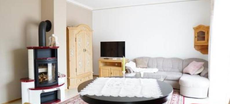 Häuschen am Waldrand图片