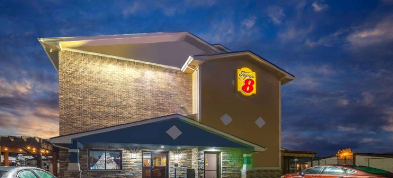 温德姆速8罗斯维尔/底特律酒店(Super 8 by Wyndham Roseville/Detroit Area)图片