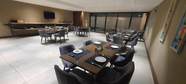 SALTSTAYZ EXPRESS - Golf Course Raod & DLF PHASE-1图片
