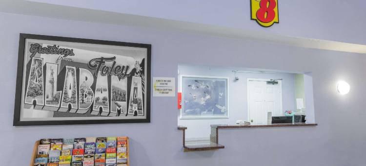 弗利速8酒店(Super 8 by Wyndham Foley)图片