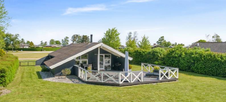 "Nilsa" - 400m from the Sea图片