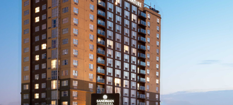 多伦多机场桑德曼签名酒店(Sandman Signature Toronto Airport Hotel)图片