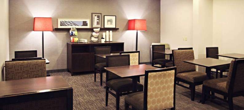 弗莱克维尔波茨维尔丽怡酒店(Country Inn & Suites by Radisson, Frackville (Pottsville), PA)图片