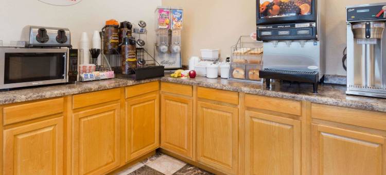 罗克福德温德姆速8酒店(Super 8 by Wyndham Rockford)图片