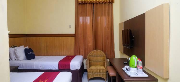 乌尔班维尤酒店-德迪加亚布勒贝斯(Urbanview Hotel Dedy Jaya Brebes)图片