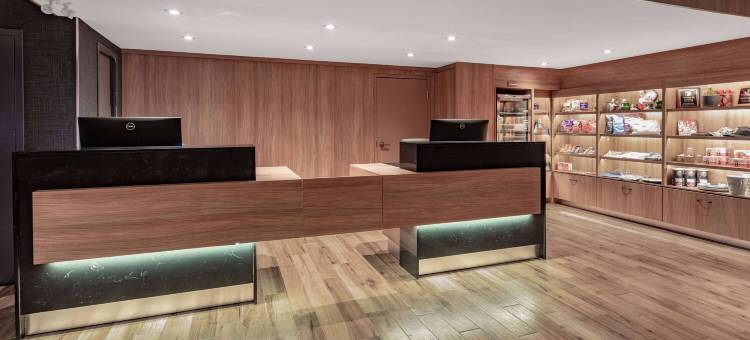 康沃尔速8酒店(Super 8 by Wyndham Cornwall on)图片