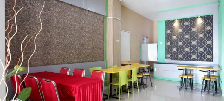 RedDoorz at Jalan Emmy Saelan Palu图片