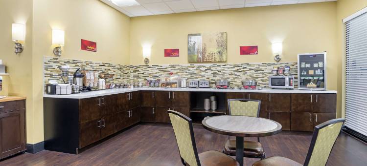 桑堡贝斯特韦斯特优质套房酒店(Best Western Plus Thornburg Inn  Suites)图片