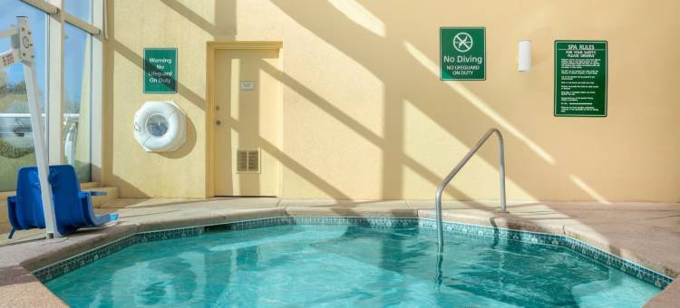 斯普林代尔温德姆La Quinta套房酒店(La Quinta Inn & Suites by Wyndham Springdale)图片