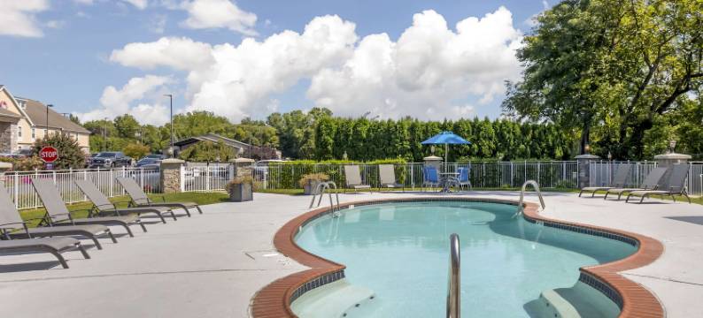 里维尔贝斯特韦斯特优质套房酒店(Best Western Plus Revere Inn  Suites)图片