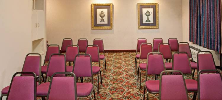 珍珠市-杰克逊机场温德姆华美达酒店(Ramada by Wyndham Pearl/Jackson Airport)图片