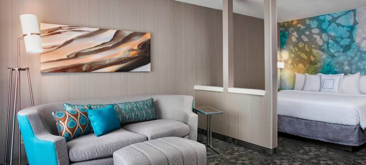 底特律庞蒂亚克/奥本山万怡酒店(Courtyard Detroit Pontiac/Auburn Hills)图片