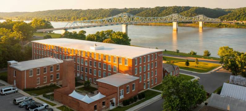 麦迪逊万枫酒店及套房历史悠久的鹰棉纺厂(Fairfield Inn & Suites Madison Historic Eagle Cotton Mill)图片