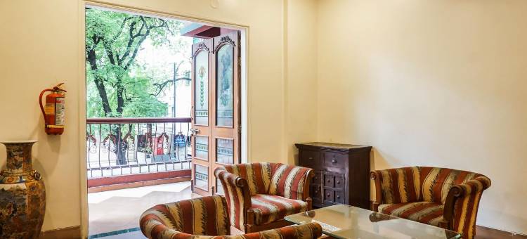 Super Townhouse Oak Prabhat Road Formerly Hotel Royalty图片