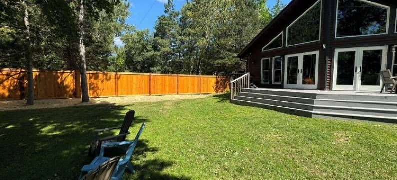 Tranquil, Cozy, Luxurious Family, Pet and Handicap Friendly Home in Luck, WI.图片