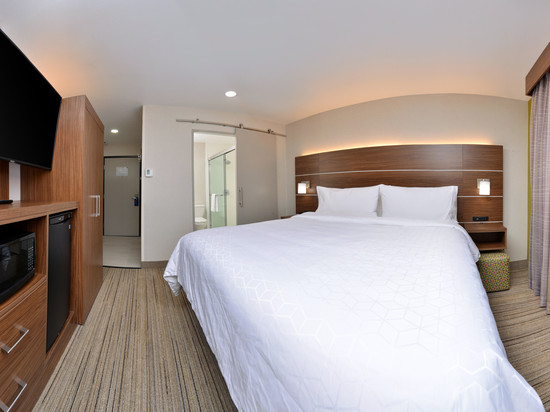 圣罗莎北智选假日酒店