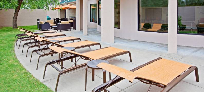 南本德米沙沃卡万怡酒店(Courtyard Mishawaka-University Area)图片