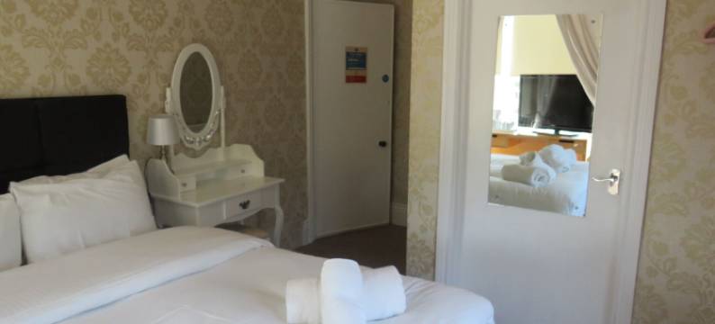 皇后阿姆斯酒店(The Queens Arms Hotel Acomb)图片