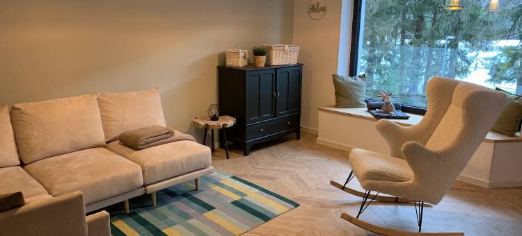 松树节日房屋(Pine Tree Holiday House)图片