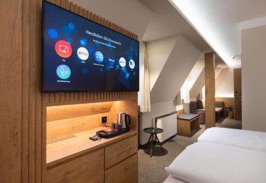 Nashi Rooms Hotel Overview