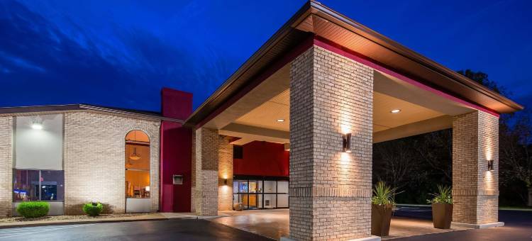 北坎通贝斯特韦斯特优质套房酒店(Best Western Plus North Canton Inn  Suites)图片