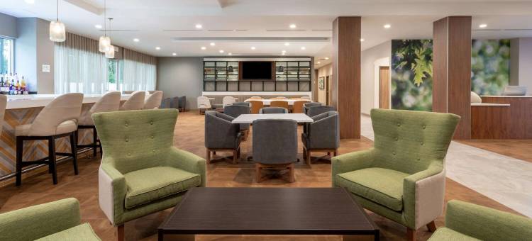 奥兰多机场温德姆花园酒店(Wyndham Garden Orlando Airport)图片