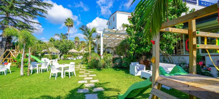 卡拉布里亚拉布索拉酒店(La Bussola Hotel Calabria)图片
