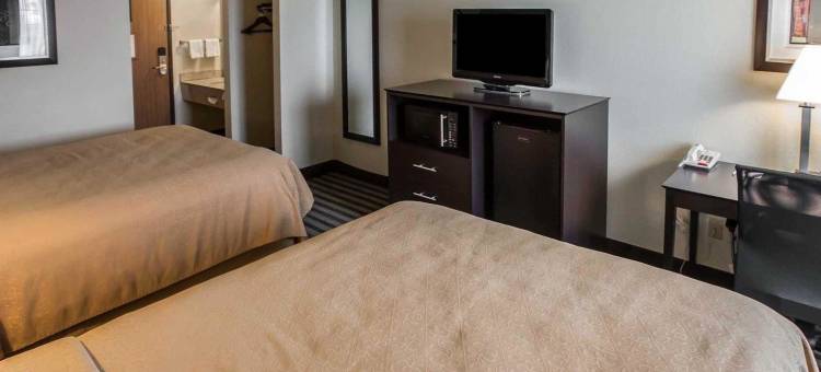 切斯特敦凯艺酒店 - 近印第安纳沙丘国家公园 I-94(Quality Inn Chesterton Near Indiana Dunes National Park I-94)图片