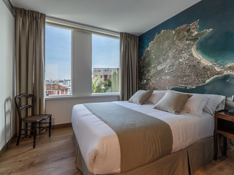 萨迪内罗套房之家酒店