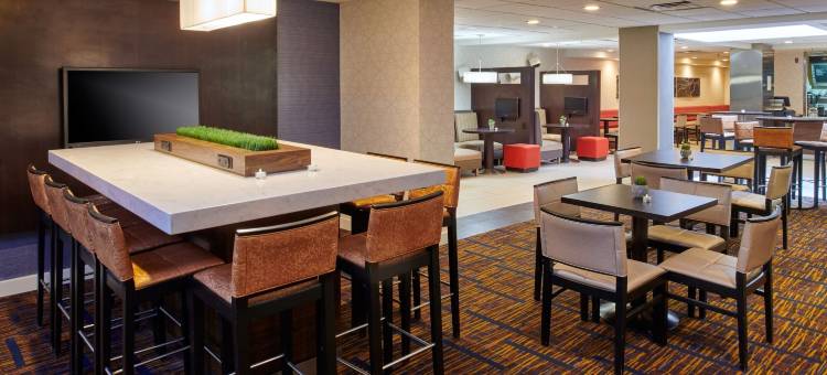 哥伦布市区万怡酒店(Courtyard Columbus Downtown)图片