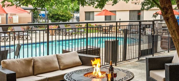 雷丁牛津套房酒店(Oxford Suites Redding)图片